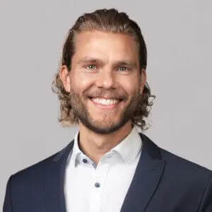 Headshot of Dr Alexander Schmidt